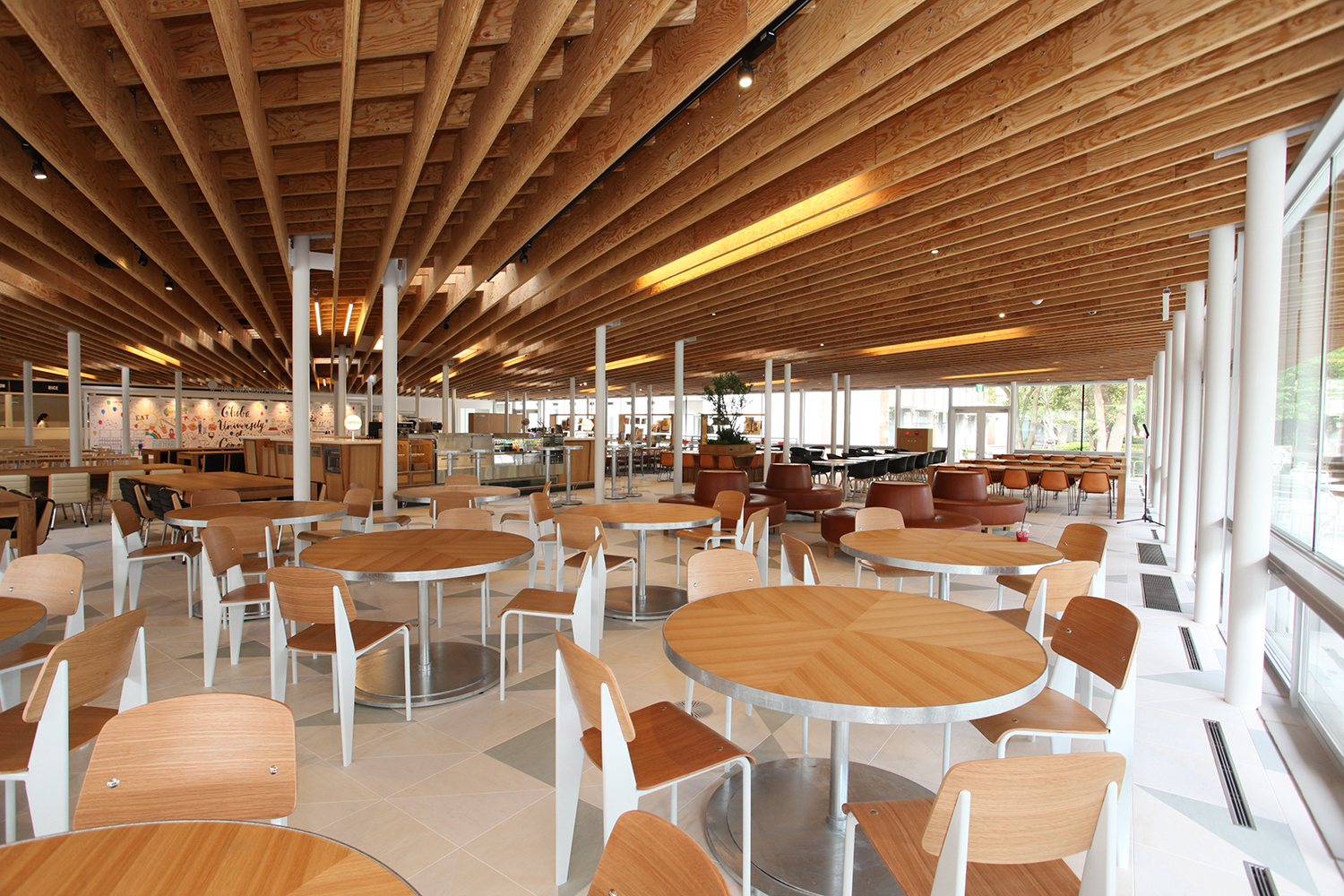 THE UNIVERSITY DINING